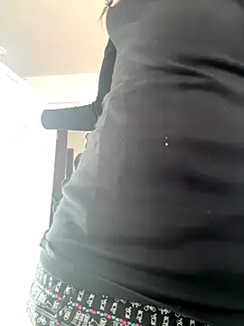 Snapshot of Morguisssz chatting on 11-25-25, 09:53 Morguisssz online show from 11-25-25, 09:53