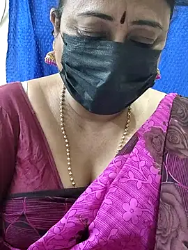 Snapshot of rekha_naier chatting on 11-06-25, 05:14 rekha naier online show from 11-06-25, 05:14