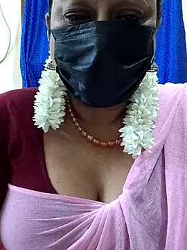 Snapshot of rekha_naier chatting on 11-20-25, 07:13 rekha naier online show from 11-20-25, 07:13