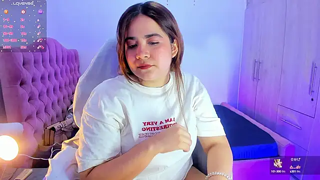 jisoo   online show from 01-07-25, 11:45