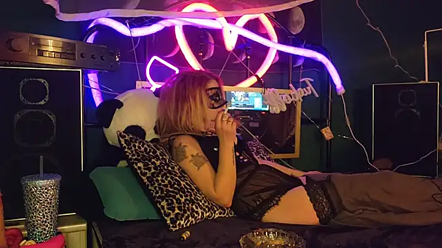 anonymouszN online show from 02-04-25, 09:10