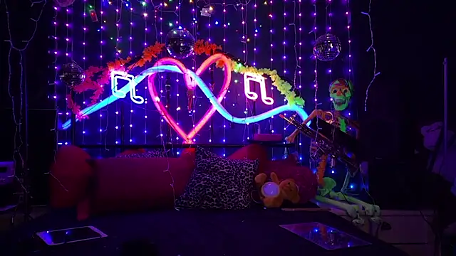 anonymouszN online show from 04-11-26, 07:40