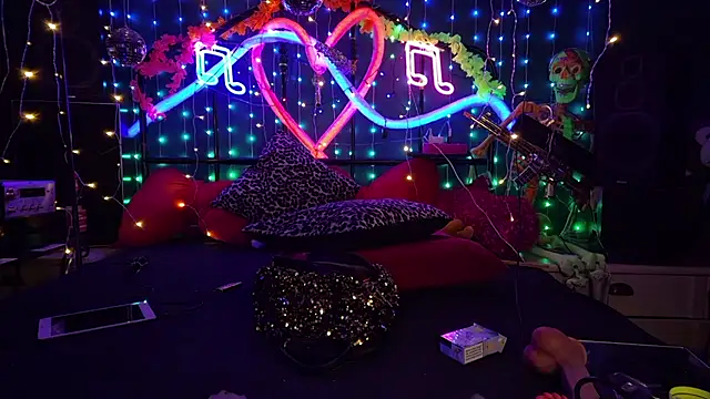 anonymouszN online show from 04-16-26, 08:42