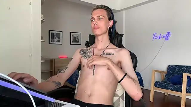 Snapshot of Den_BlueXx chatting on 12-26-24, 11:21 Den BlueXx online show from 12-26-24, 11:21