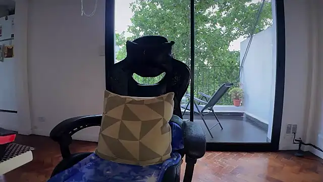 Snapshot of Den_BlueXx chatting on 11-30-25, 06:56 Den BlueXx online show from 11-30-25, 06:56