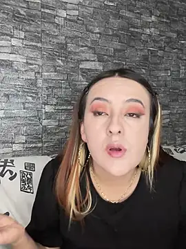 SarahXRusso online show from 01-22-25, 01:20