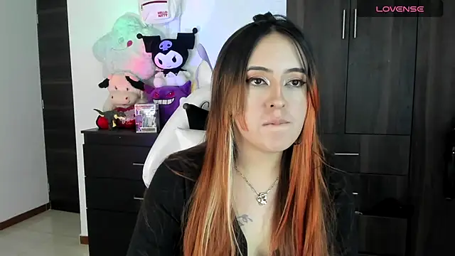 SarahXRusso online show from 03-03-25, 05:09