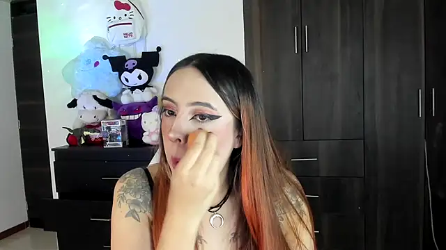 SarahXRusso online show from 03-07-25, 02:04