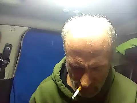 Snapshot of DatingProfile_USA_43_str8 chatting on 12-29-24, 09:50 DatingProfile USA 43 str8 online show from 12-29-24, 09:50