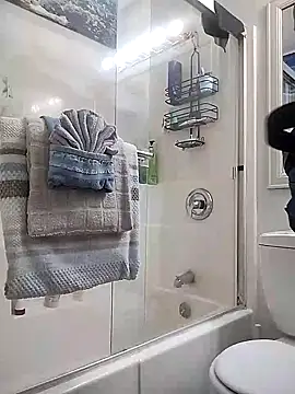 Snapshot of DatingProfile_USA_43_str8 chatting on 02-25-25, 06:20 DatingProfile USA 43 str8 online show from 02-25-25, 06:20