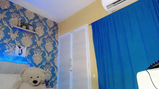 nicoledollts online show from 02-08-26, 12:47