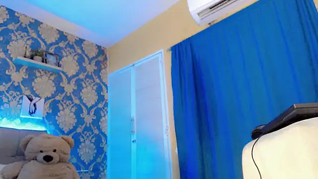 nicoledollts online show from 02-24-26, 05:38