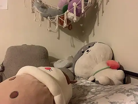 BigKittyRaven online show from 12-28-24, 04:41