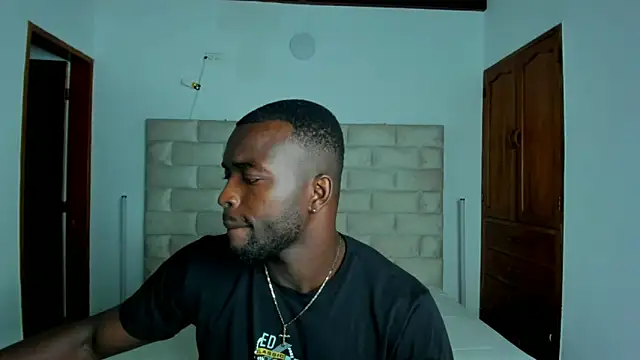 Dylan Taylor online show from 02-10-26, 02:48