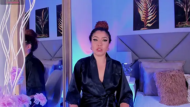 Pamela duque online show from 10-04-25, 08:07