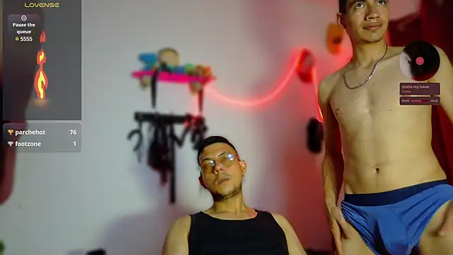 Snapshot of Nymphobuddies chatting on 02-14-25, 10:58 Nymphobuddies online show from 02-14-25, 10:58