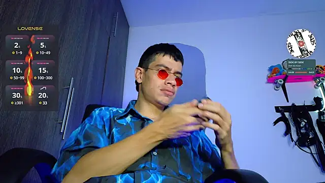 Snapshot of Nymphobuddies chatting on 02-18-25, 01:10 Nymphobuddies online show from 02-18-25, 01:10