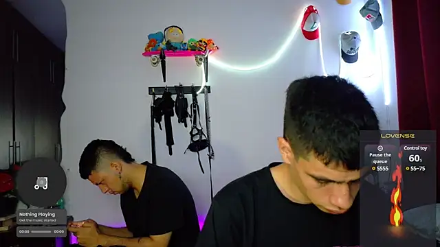 Snapshot of Nymphobuddies chatting on 03-10-25, 03:01 Nymphobuddies online show from 03-10-25, 03:01