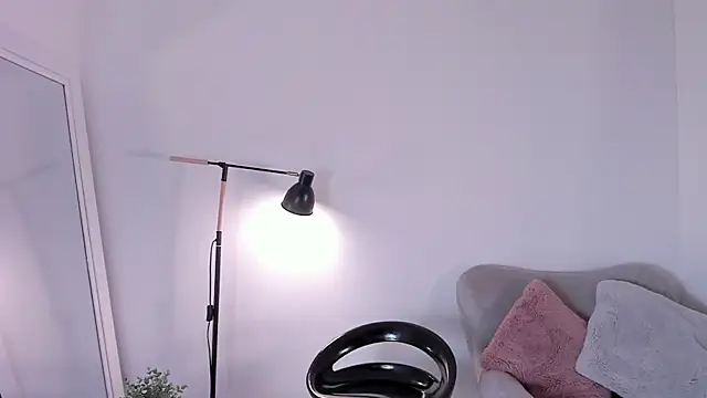 EmmaaCoel online show from 12-20-24, 08:45