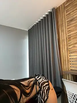  AmberSmithh online show from 02-06-25, 11:43