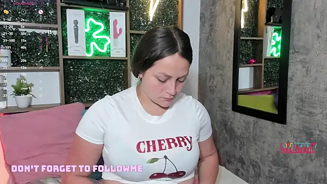 cherry coper online show from 09-12-25, 12:05