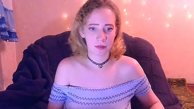 Snapshot of MelxMellie chatting on 01-26-25, 06:27 MelxMellie online show from 01-26-25, 06:27