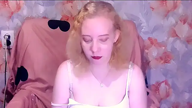 Snapshot of MelxMellie chatting on 12-01-25, 06:24 MelxMellie online show from 12-01-25, 06:24