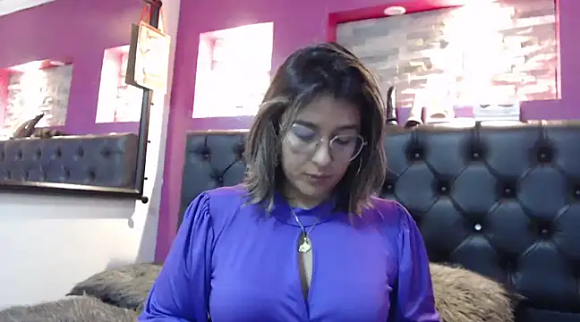 Pandoracherry online show from 12-21-24, 07:45