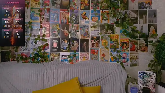 Simona Rain online show from 10-13-25, 12:43