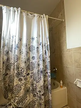 Snapshot of shyfr34k chatting on 12-29-24, 08:37 shyfr34k online show from 12-29-24, 08:37