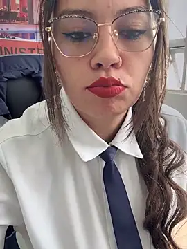 LIZ-06  online show from 11-11-25, 01:44