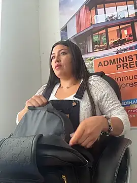 LIZ-06  online show from 02-17-26, 01:29