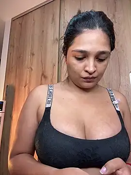 Snapshot of AdeleGray chatting on 07-20-26, 10:12 AdeleGray online show from 07-20-26, 10:12