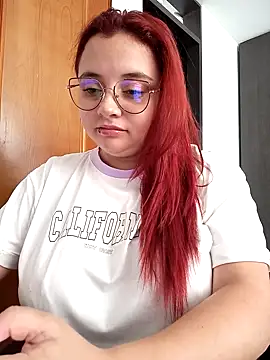 Snapshot of CURVY-HORNY chatting on 02-26-25, 05:39 CURVY-HORNY online show from 02-26-25, 05:39