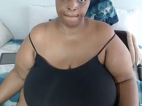 Snapshot of BootyDiva5 chatting on 02-28-25, 03:37 BootyDiva5 online show from 02-28-25, 03:37