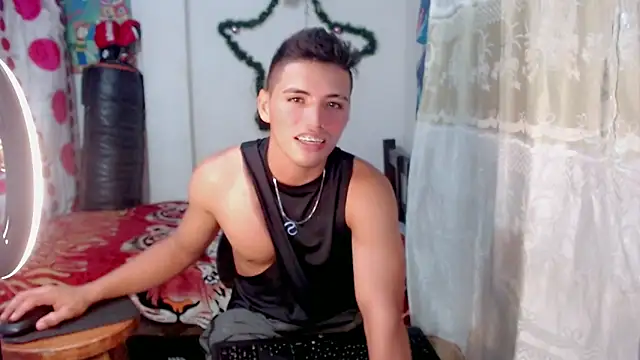 Snapshot of danilo302209 chatting on 12-20-24, 10:54 danilo302209 online show from 12-20-24, 10:54