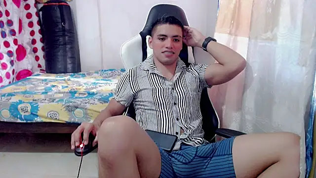 Snapshot of danilo302209 chatting on 01-23-25, 01:13 danilo302209 online show from 01-23-25, 01:13