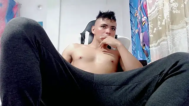 Snapshot of danilo302209 chatting on 02-14-25, 05:25 danilo302209 online show from 02-14-25, 05:25