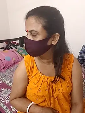 Snapshot of Cute-manisha chatting on 10-19-25, 02:07 Cute-manisha online show from 10-19-25, 02:07