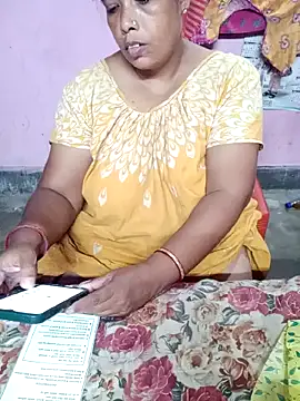 Snapshot of Hotty-rumi chatting on 10-25-25, 01:29 Hotty-rumi online show from 10-25-25, 01:29