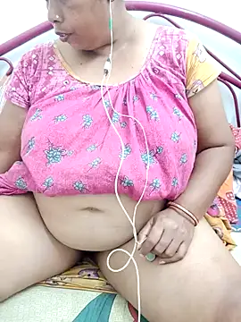 Snapshot of Hotty-rumi chatting on 11-14-25, 05:00 Hotty-rumi online show from 11-14-25, 05:00