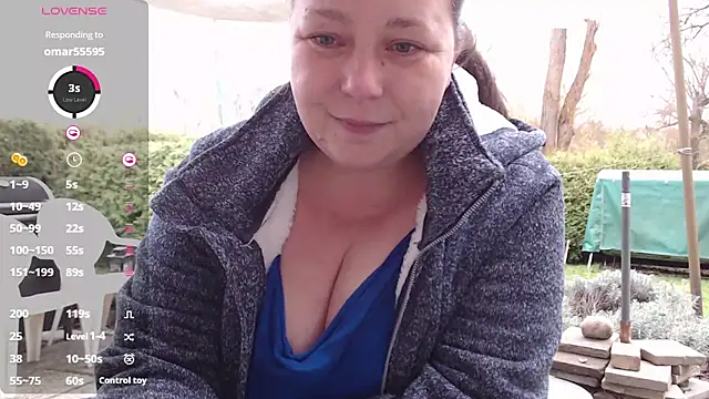 Snapshot of KasiaPrivat chatting on 12-18-24, 02:06 KasiaPrivat online show from 12-18-24, 02:06