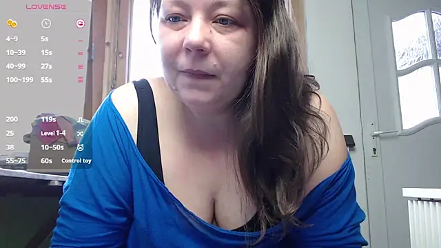 Snapshot of KasiaPrivat chatting on 01-06-25, 10:13 KasiaPrivat online show from 01-06-25, 10:13