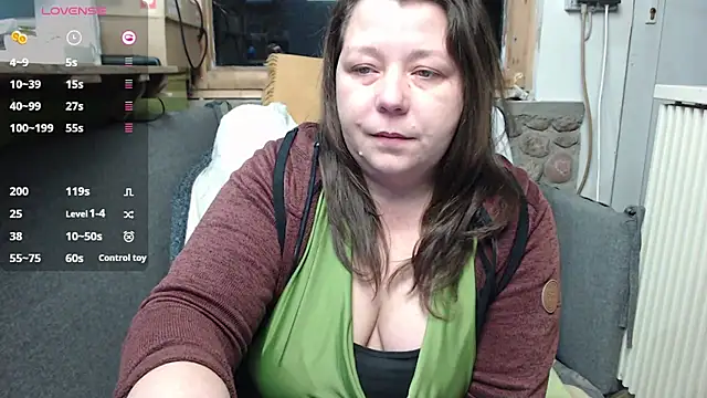 Snapshot of KasiaPrivat chatting on 01-13-25, 06:38 KasiaPrivat online show from 01-13-25, 06:38