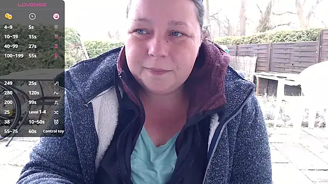 Snapshot of KasiaPrivat chatting on 03-12-25, 08:51 KasiaPrivat online show from 03-12-25, 08:51