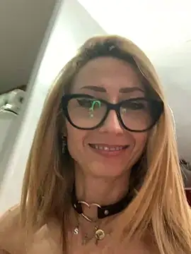 Snapshot of harleyejoker1 chatting on 12-22-24, 05:23 harleyejoker1 online show from 12-22-24, 05:23