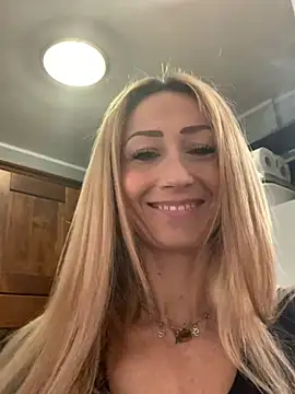 Snapshot of harleyejoker1 chatting on 12-22-24, 10:17 harleyejoker1 online show from 12-22-24, 10:17