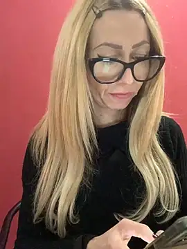 Snapshot of harleyejoker1 chatting on 01-16-25, 10:21 harleyejoker1 online show from 01-16-25, 10:21