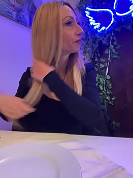 Snapshot of harleyejoker1 chatting on 01-24-25, 08:00 harleyejoker1 online show from 01-24-25, 08:00