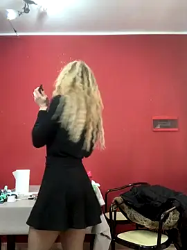 Snapshot of harleyejoker1 chatting on 12-15-25, 10:52 harleyejoker1 online show from 12-15-25, 10:52